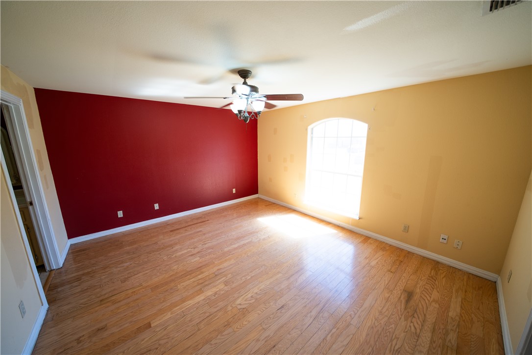 3721 N Creek Cr Property Photo 29