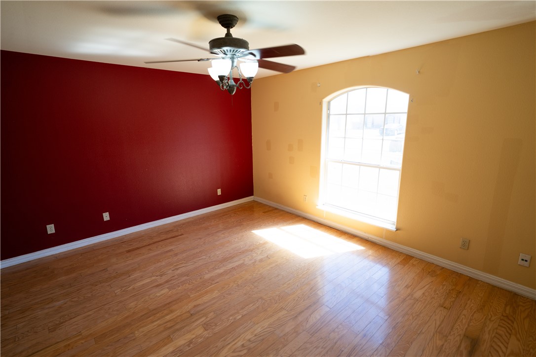 3721 N Creek Cr Property Photo 30