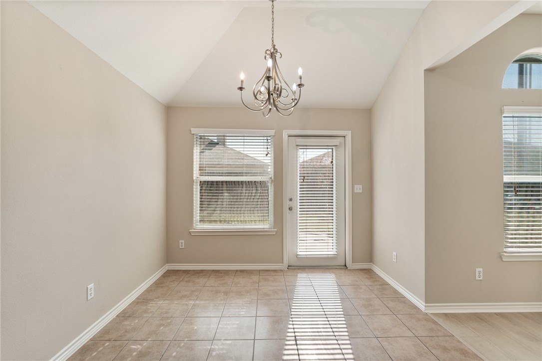 3818 Los Arroyos Dr Property Photo 6