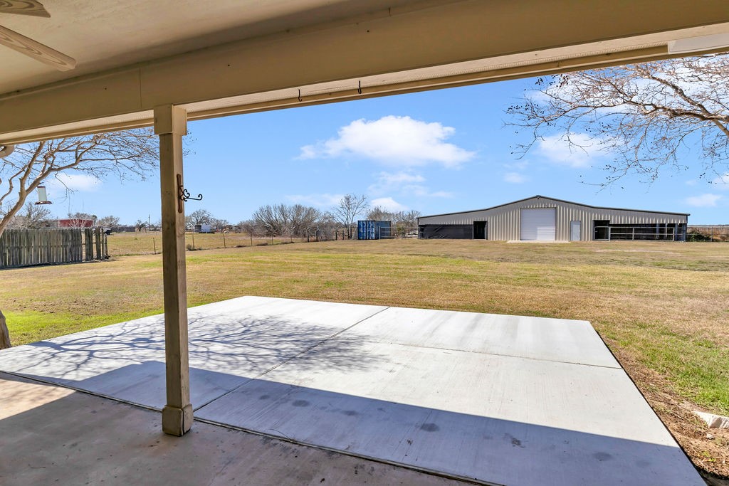 5985 County Road 1632 Property Photo 28