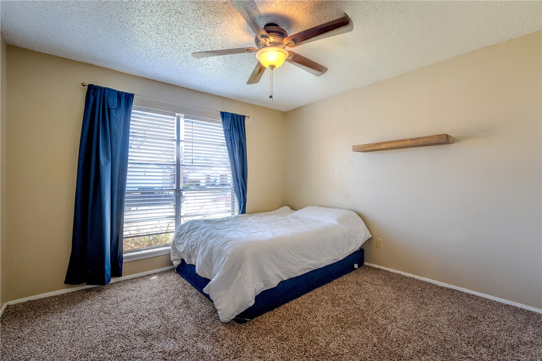 2717 Vancouver Dr Property Photo 16