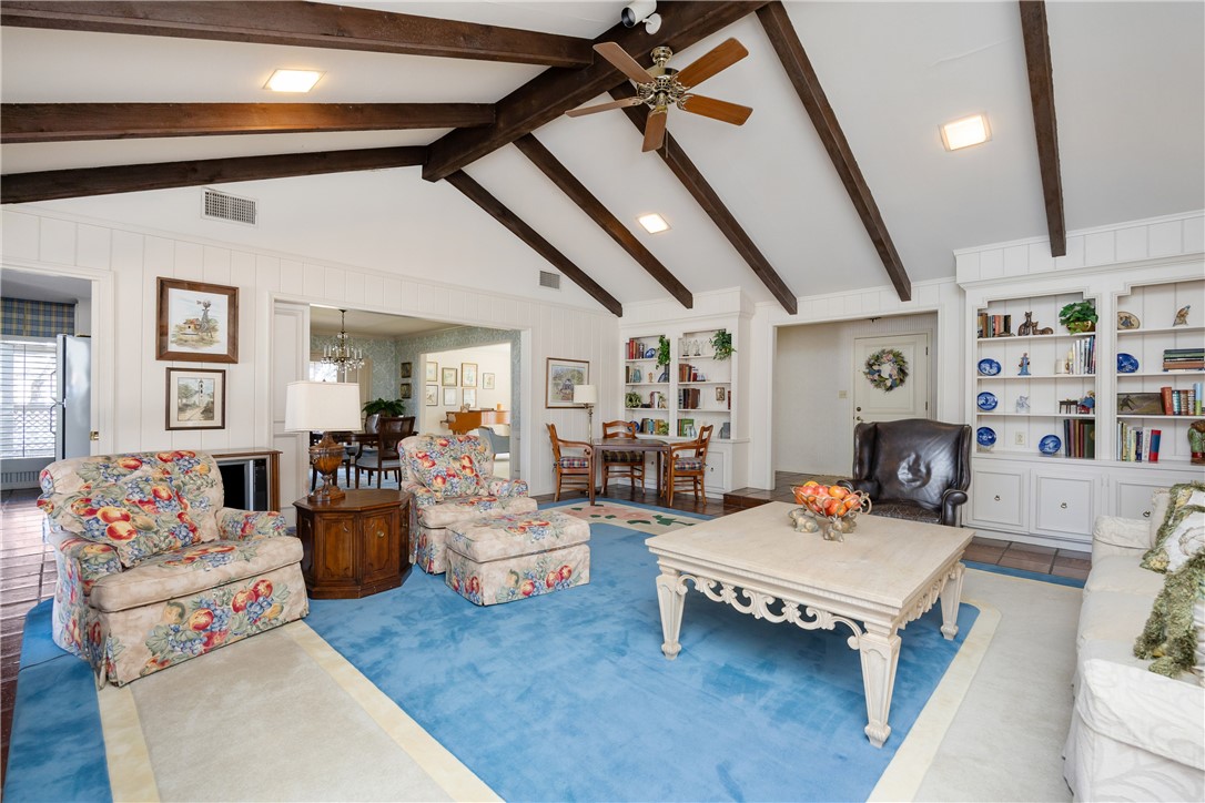 1117 David St Property Photo 4