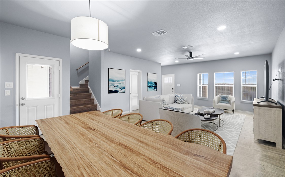 15217 Windward Dr 401 Property Photo 3