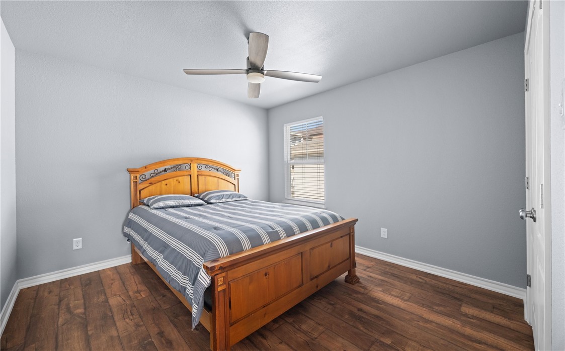 15217 Windward Dr 401 Property Photo 13