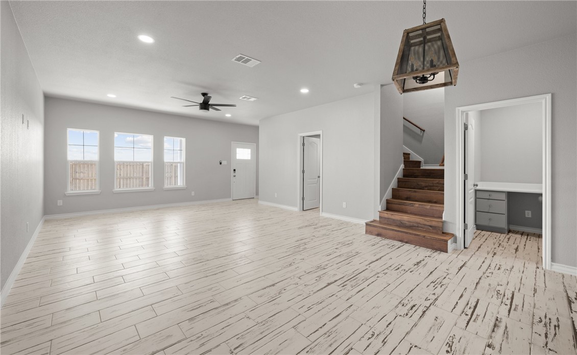 15217 Windward Dr 402 Property Photo 5