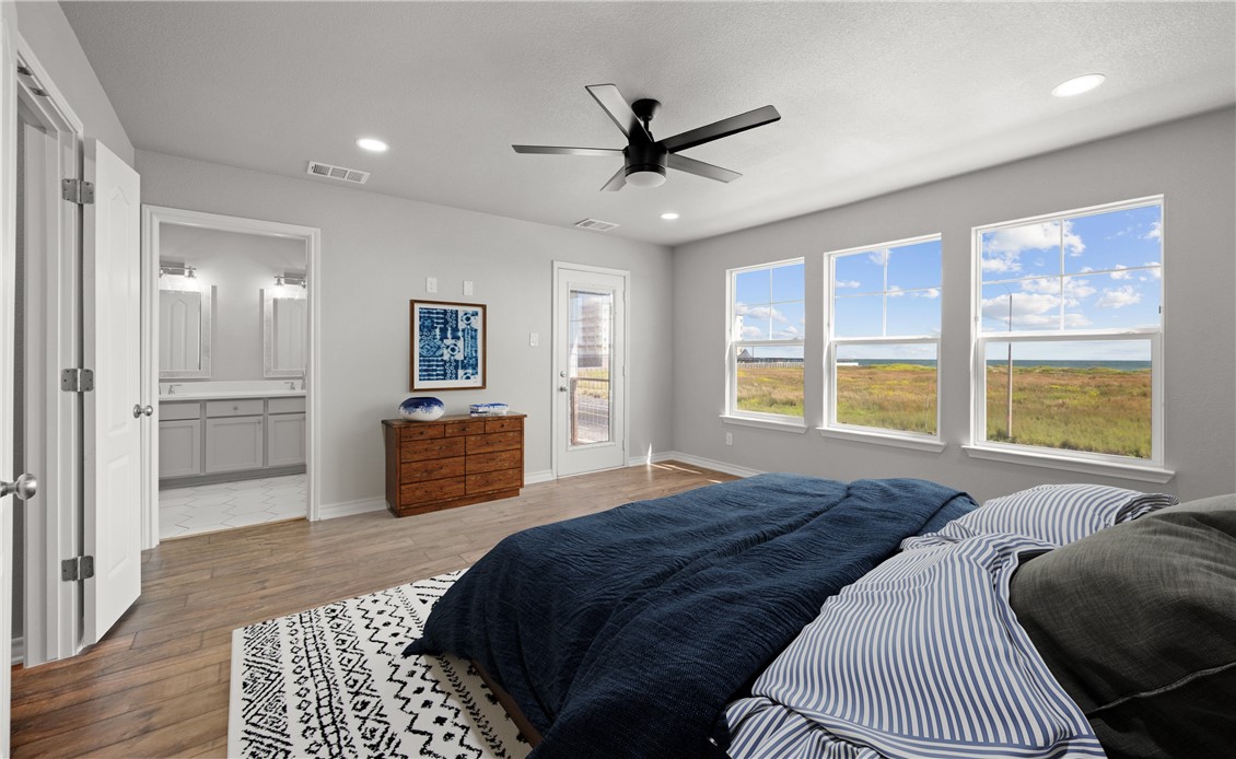 15217 Windward Dr 402 Property Photo 10
