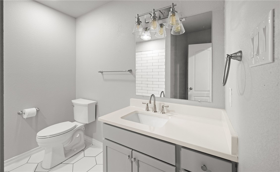 15217 Windward Dr 402 Property Photo 20
