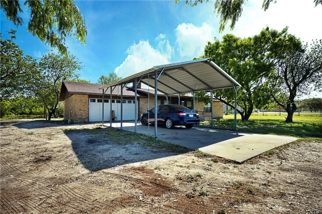 16759 County Road 1726 Property Photo 3