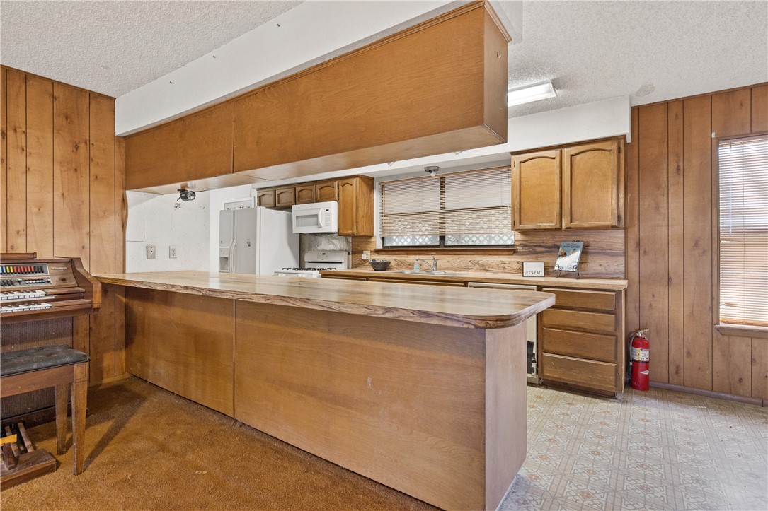 16759 County Road 1726 Property Photo 9
