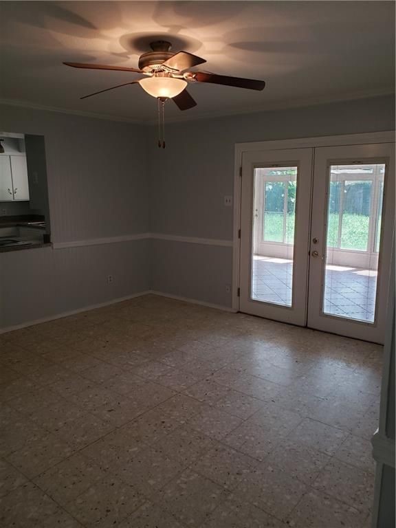 120 E Janin Property Photo 11