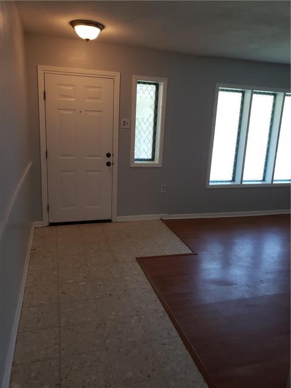 120 E Janin Property Photo 12