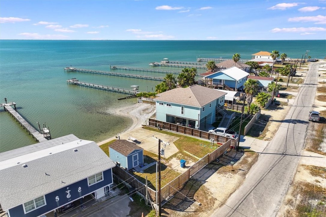 614 Copano Cove Road Property Photo 2