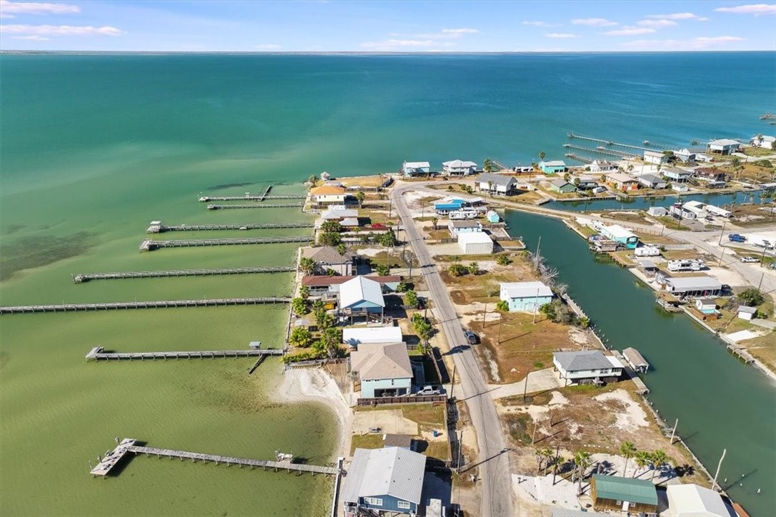 614 Copano Cove Road Property Photo 9