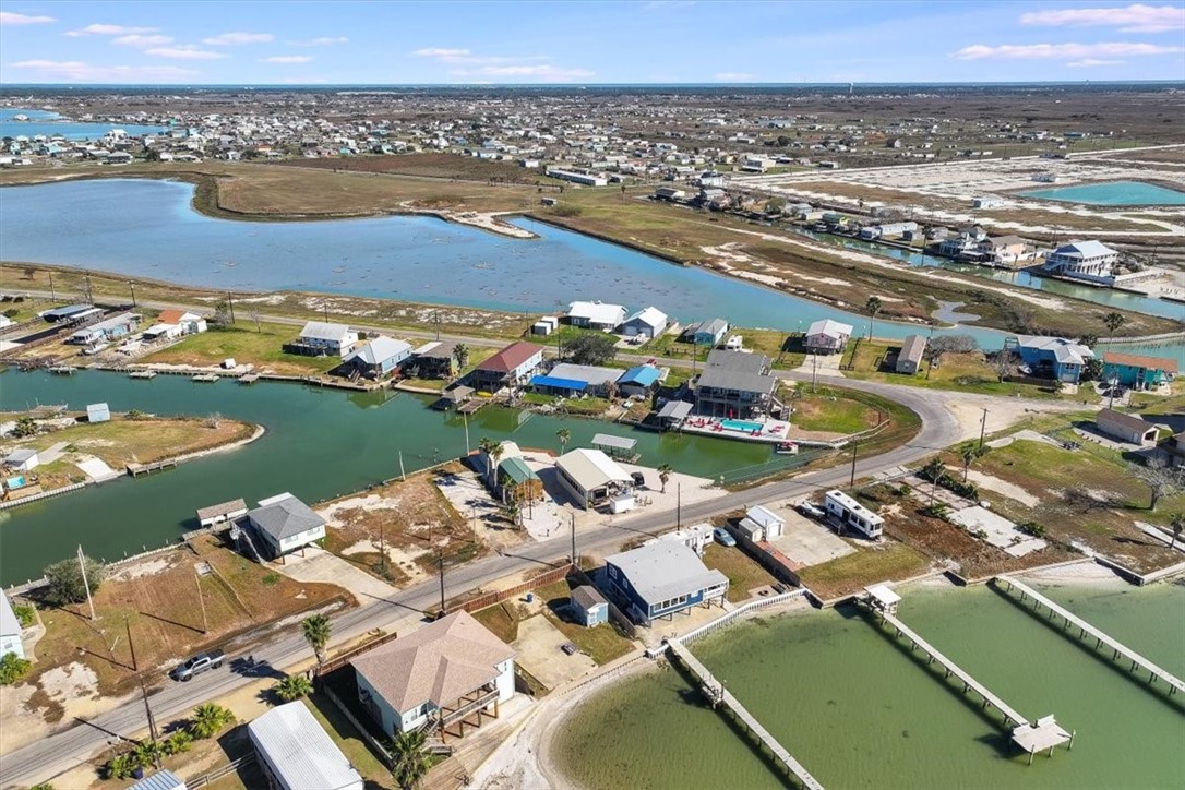 614 Copano Cove Road Property Photo 12