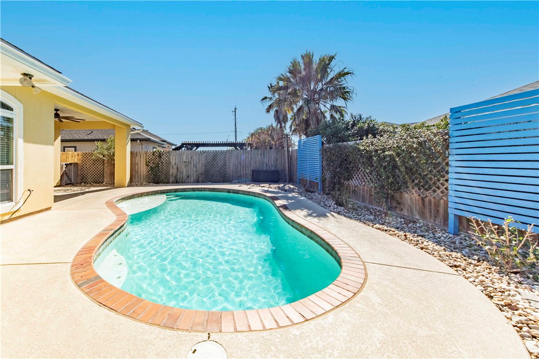 15965 Palmira Ave Property Photo 34