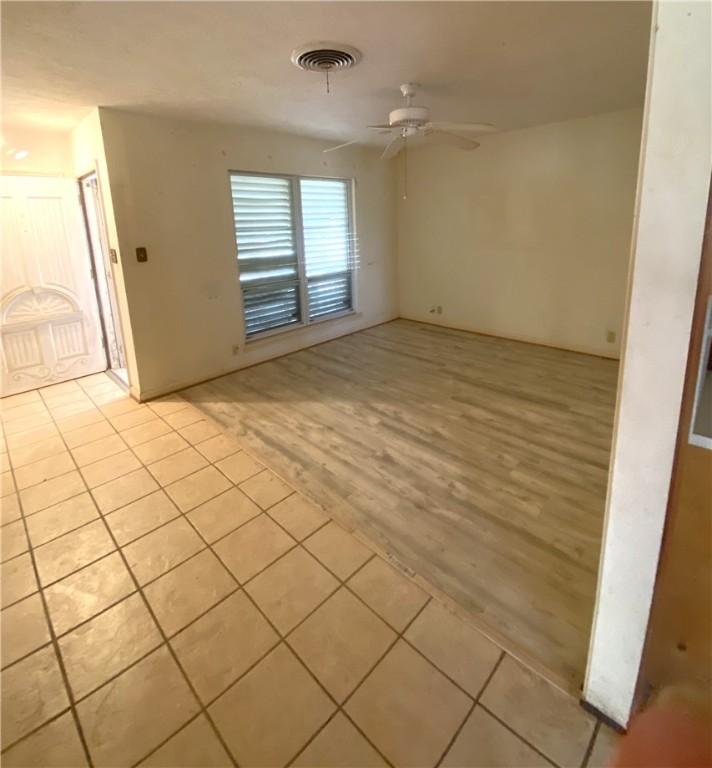 4530 Dolphin Pl Property Photo 4