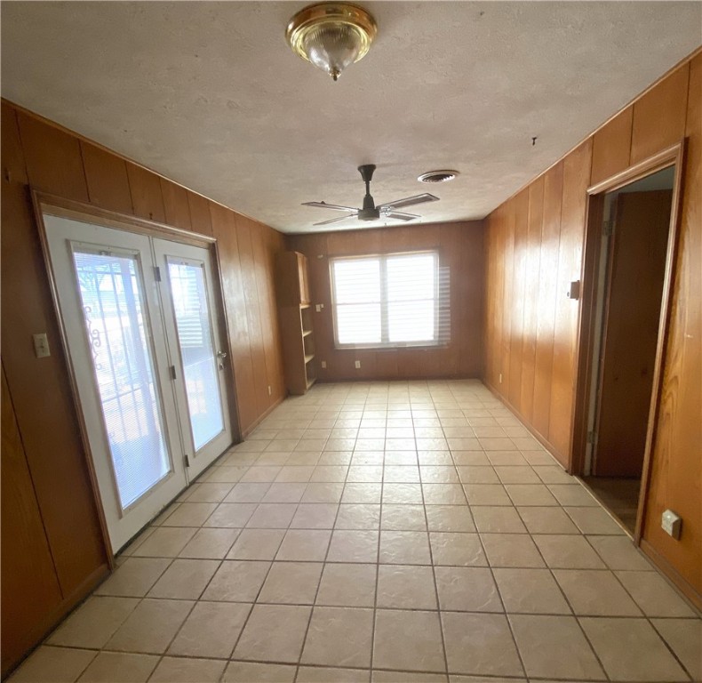 4530 Dolphin Pl Property Photo 10