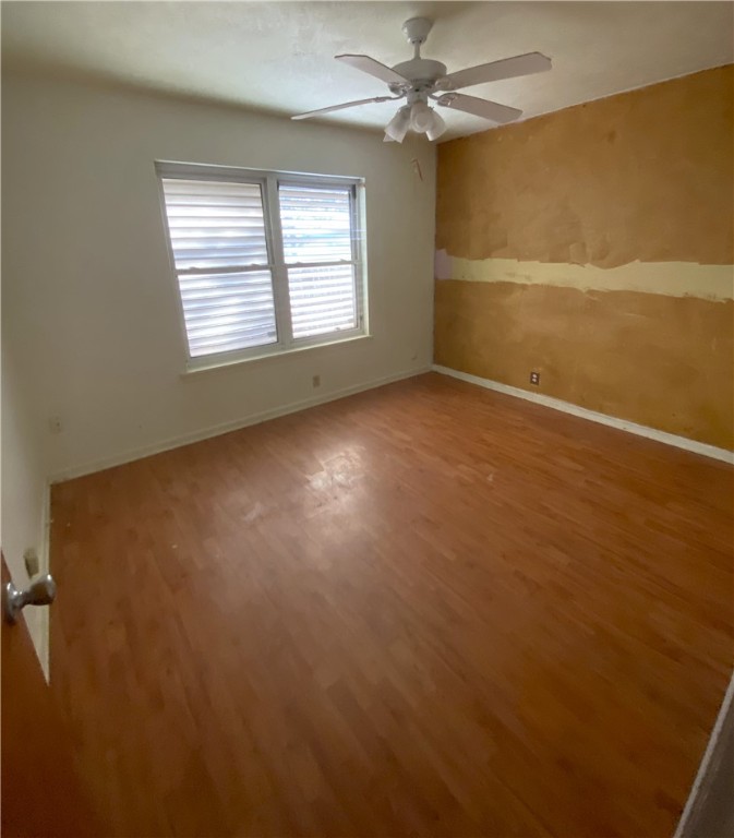 4530 Dolphin Pl Property Photo 12