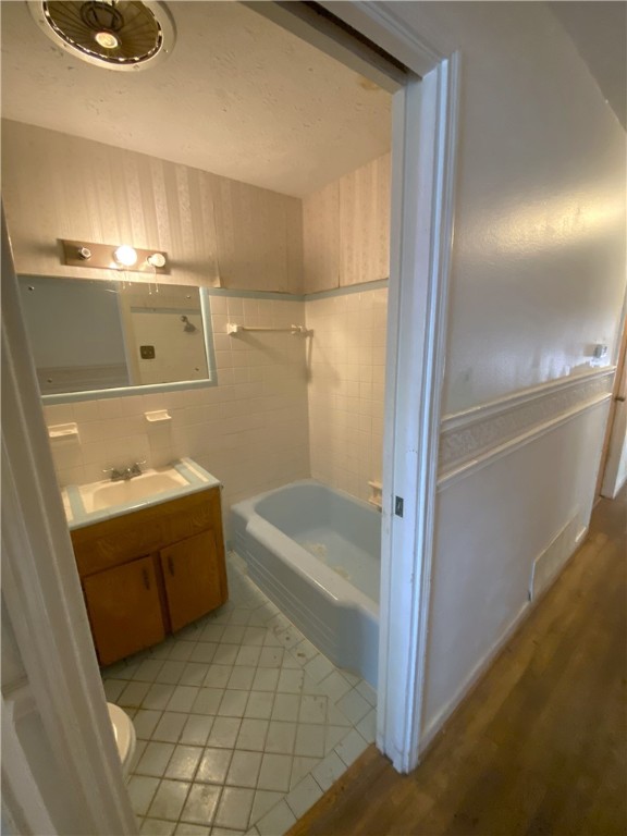 4530 Dolphin Pl Property Photo 18
