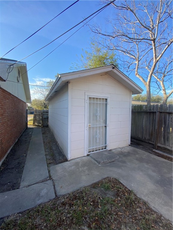 4530 Dolphin Pl Property Photo 21