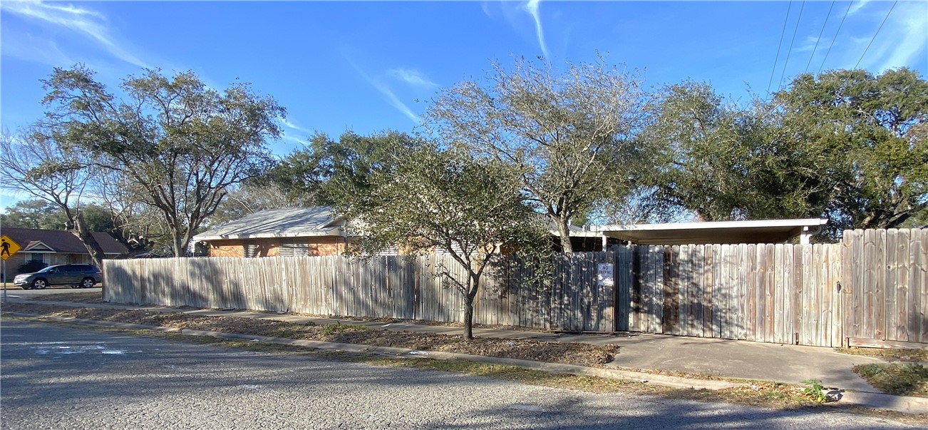 4530 Dolphin Pl Property Photo 33