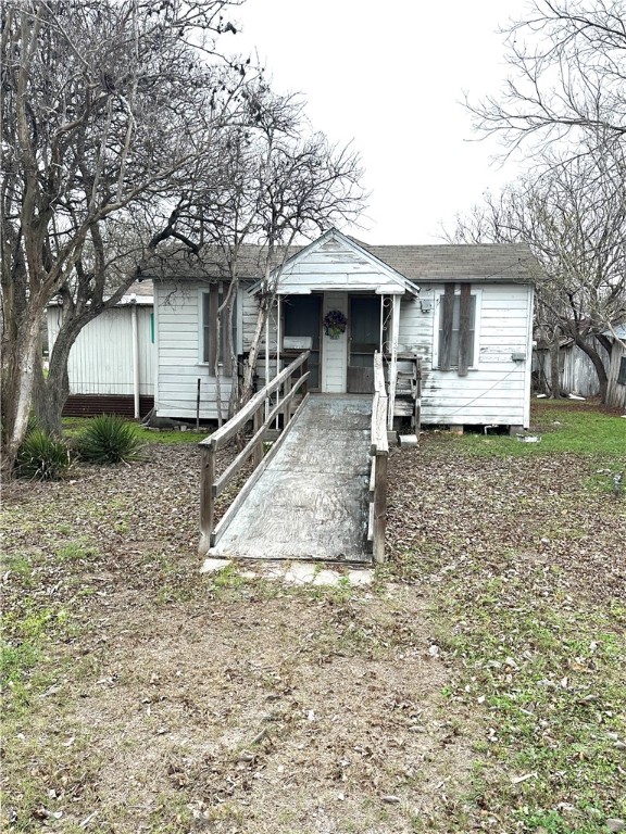 605 S Rachal St Property Photo