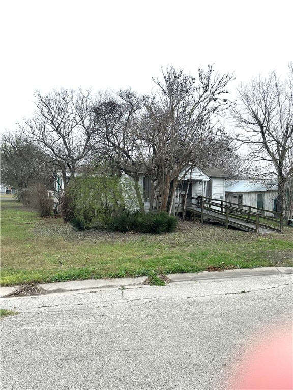 605 S Rachal St Property Photo 2