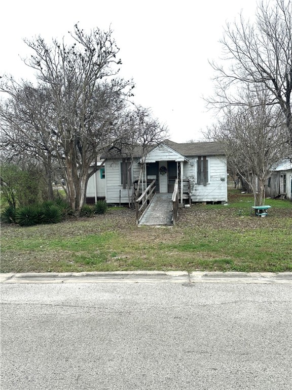 605 S Rachal St Property Photo 4