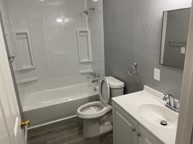 1742 17th St Property Photo 6