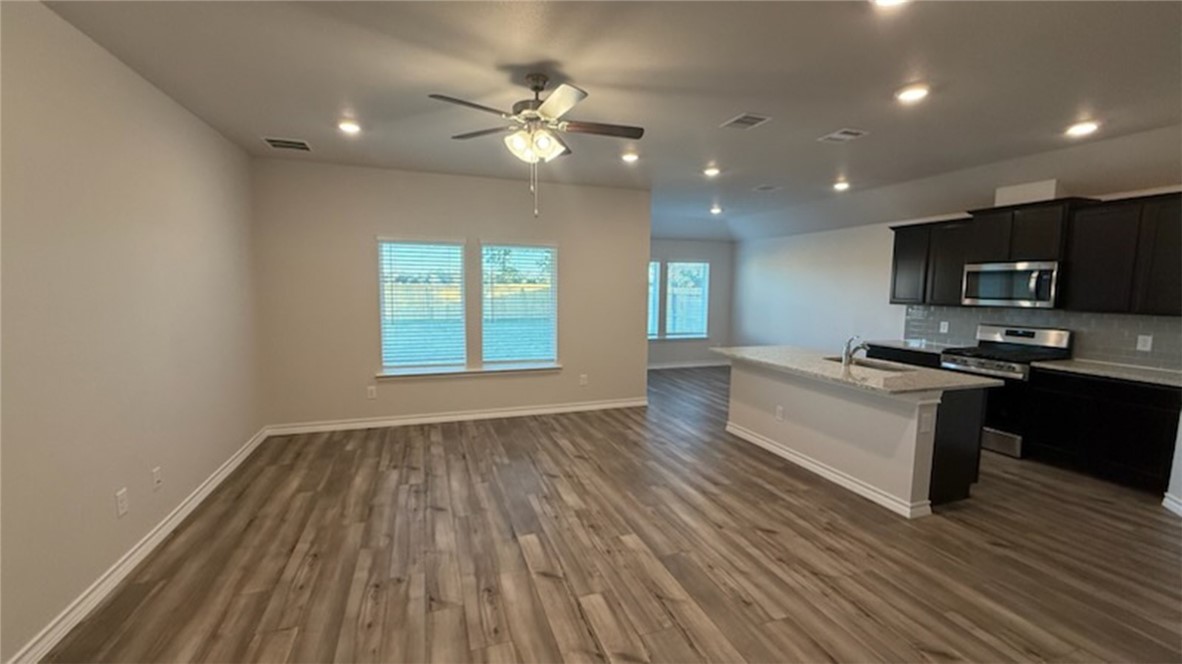113 Montego Dr Property Photo 3