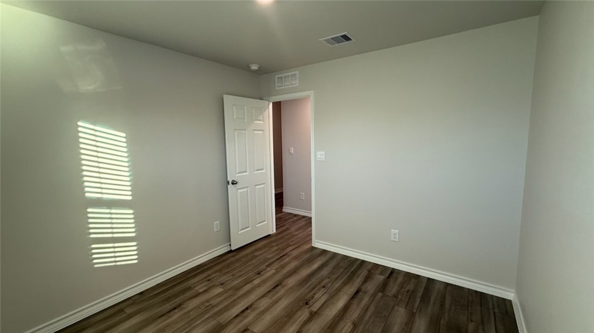 113 Montego Dr Property Photo 8