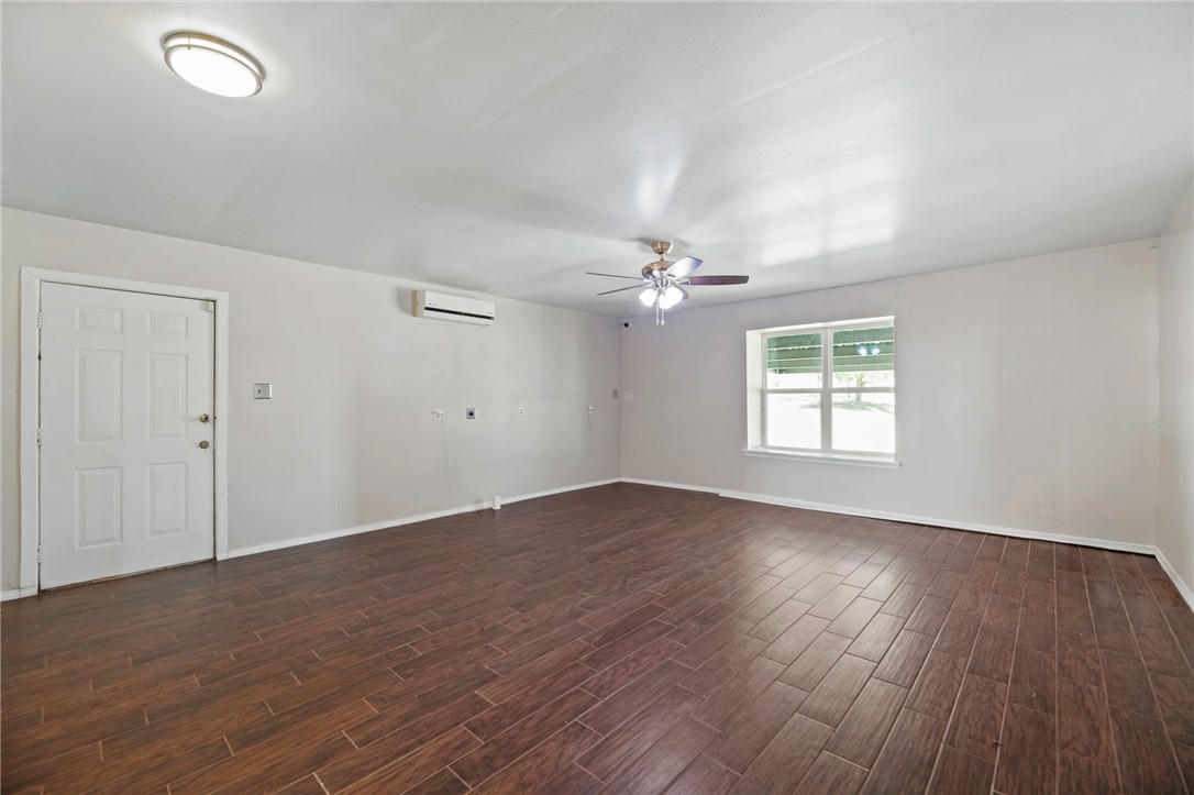 150 Miller Dr Property Photo 15
