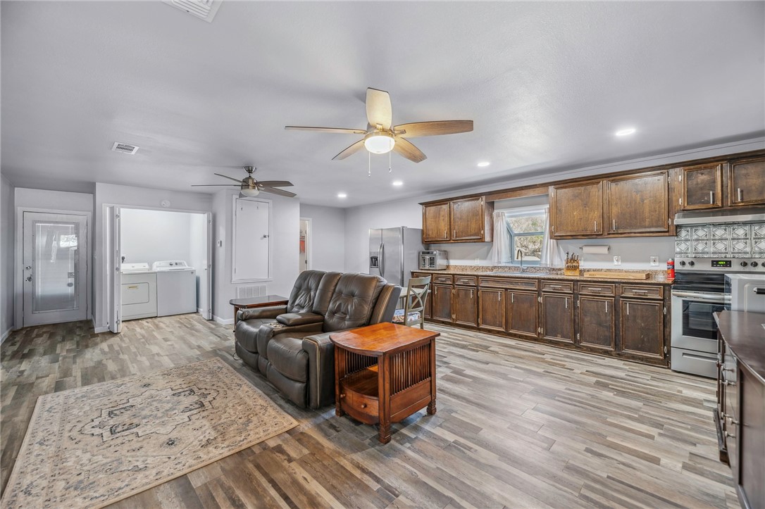 150 Miller Dr Property Photo 32
