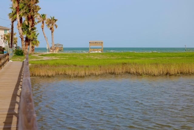 9 Bahama St Property Photo 7