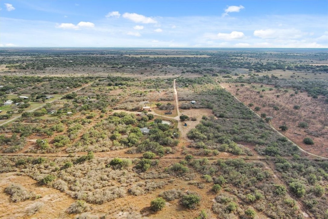 9326 Private Road 6005 Property Photo 7