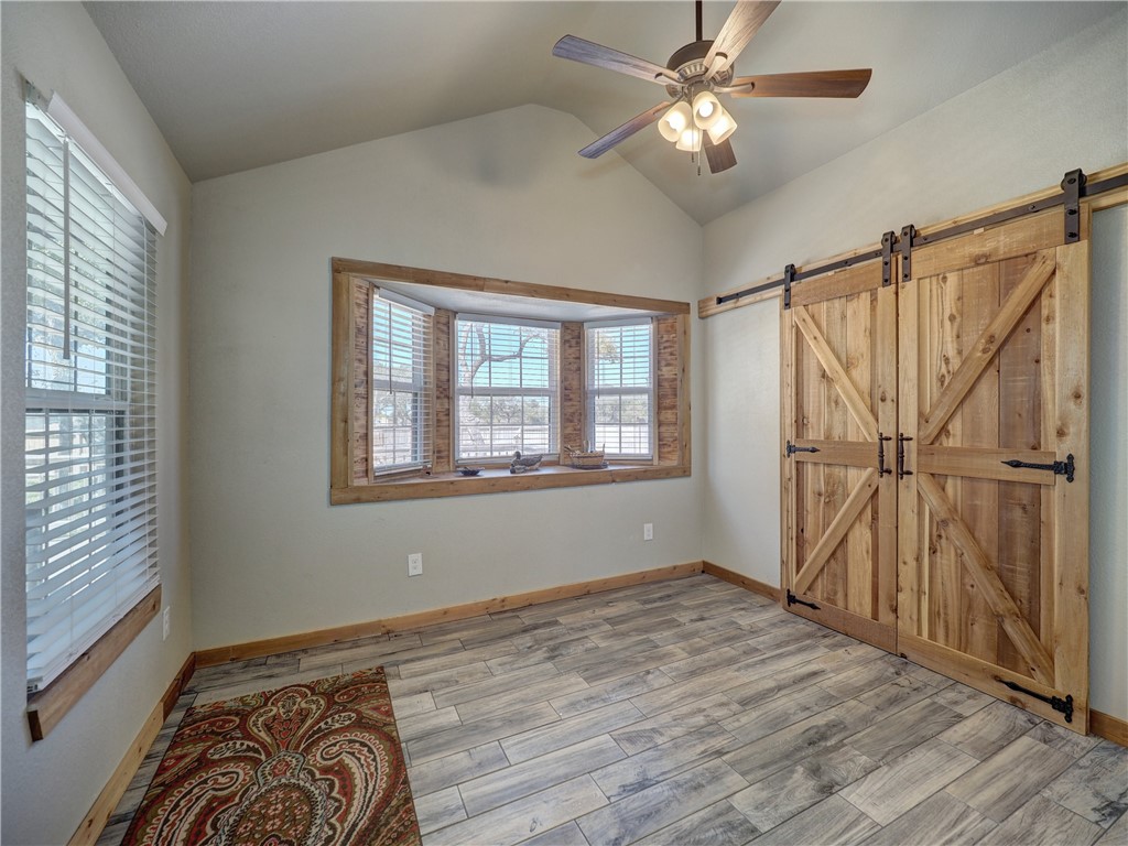 1045 N Mccampbell Property Photo 13
