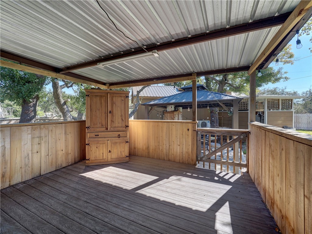 1045 N Mccampbell Property Photo 16