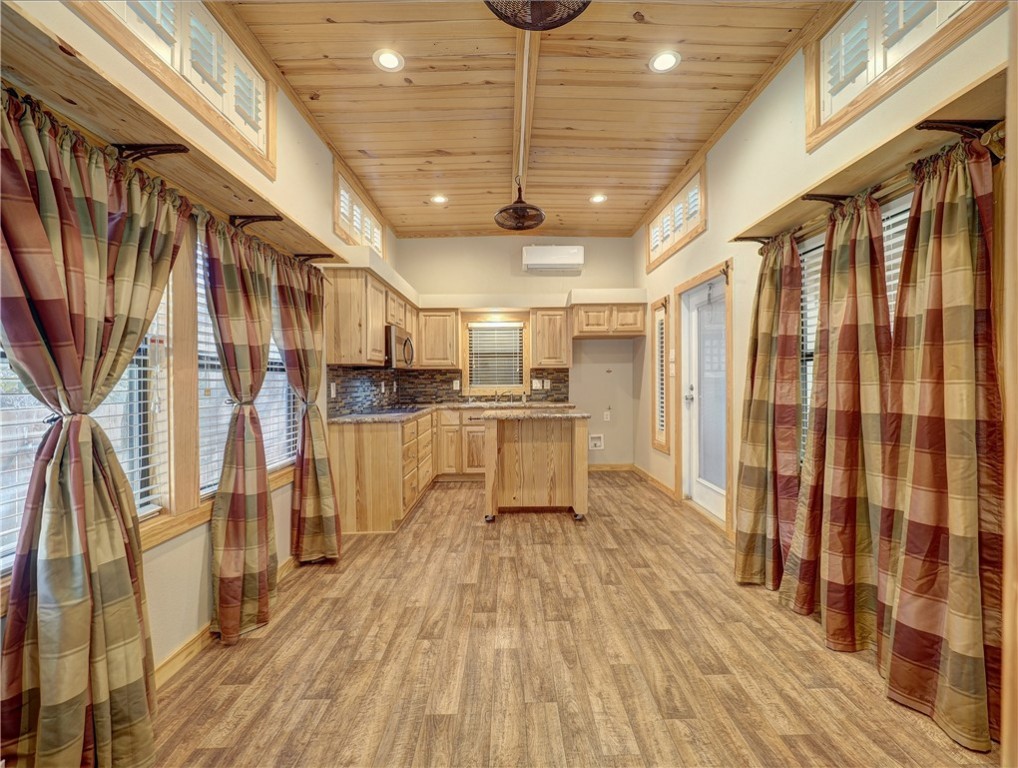 1045 N Mccampbell Property Photo 29