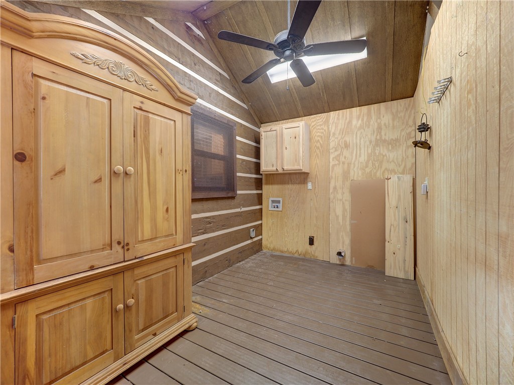 1045 N Mccampbell Property Photo 30