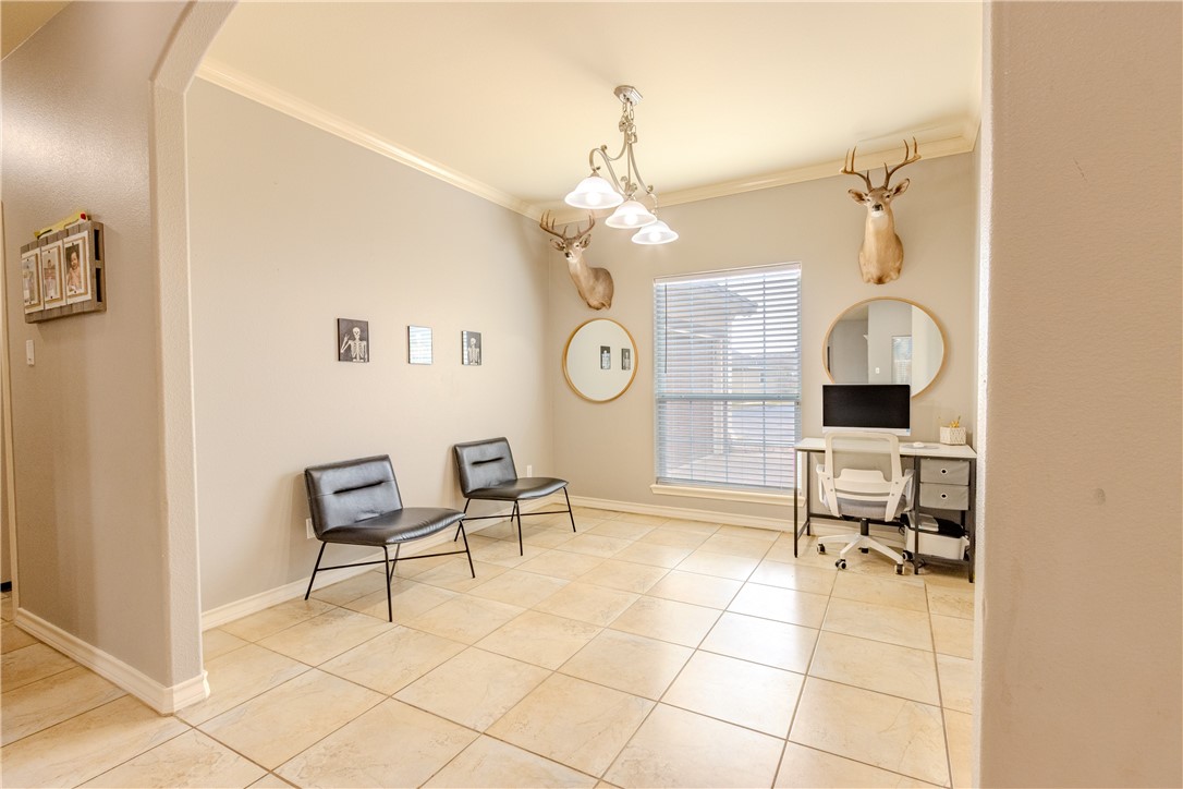 7402 Brush Creek Dr Property Photo 10