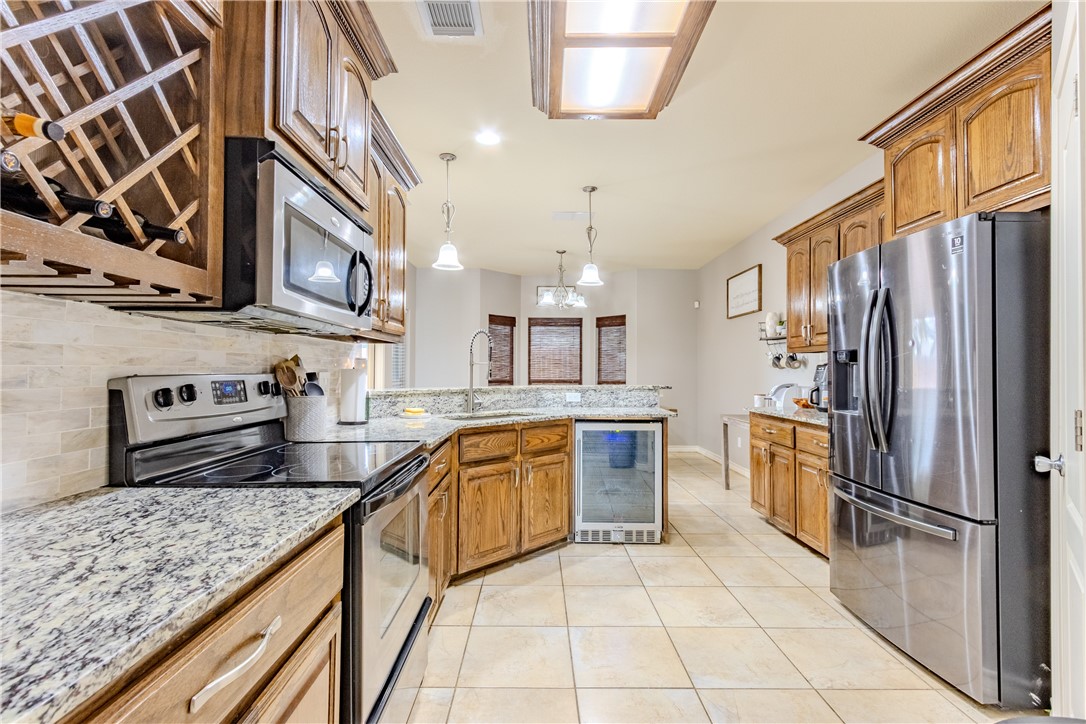 7402 Brush Creek Dr Property Photo 20