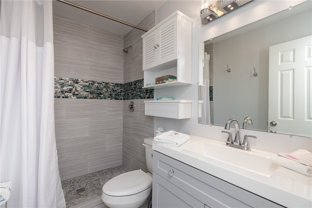 14802 Windward Dr 228 Property Photo 13