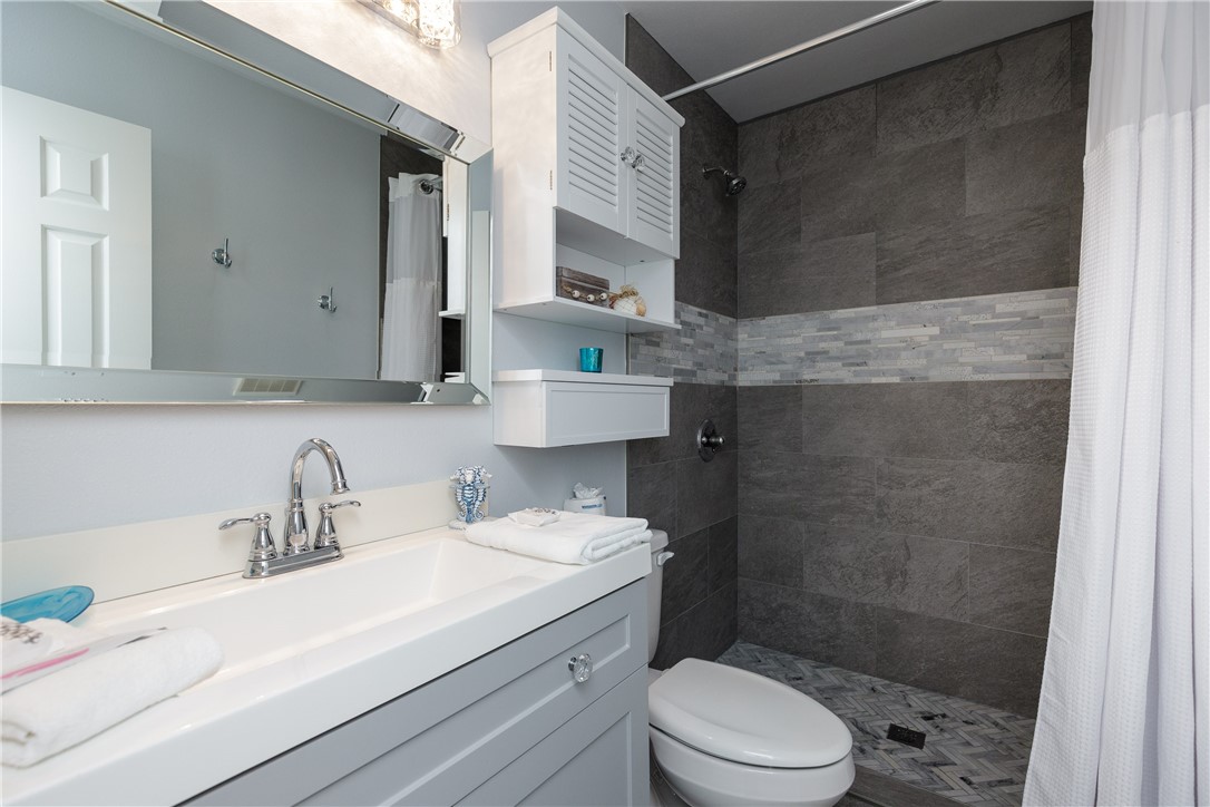 14802 Windward Dr 228 Property Photo 14