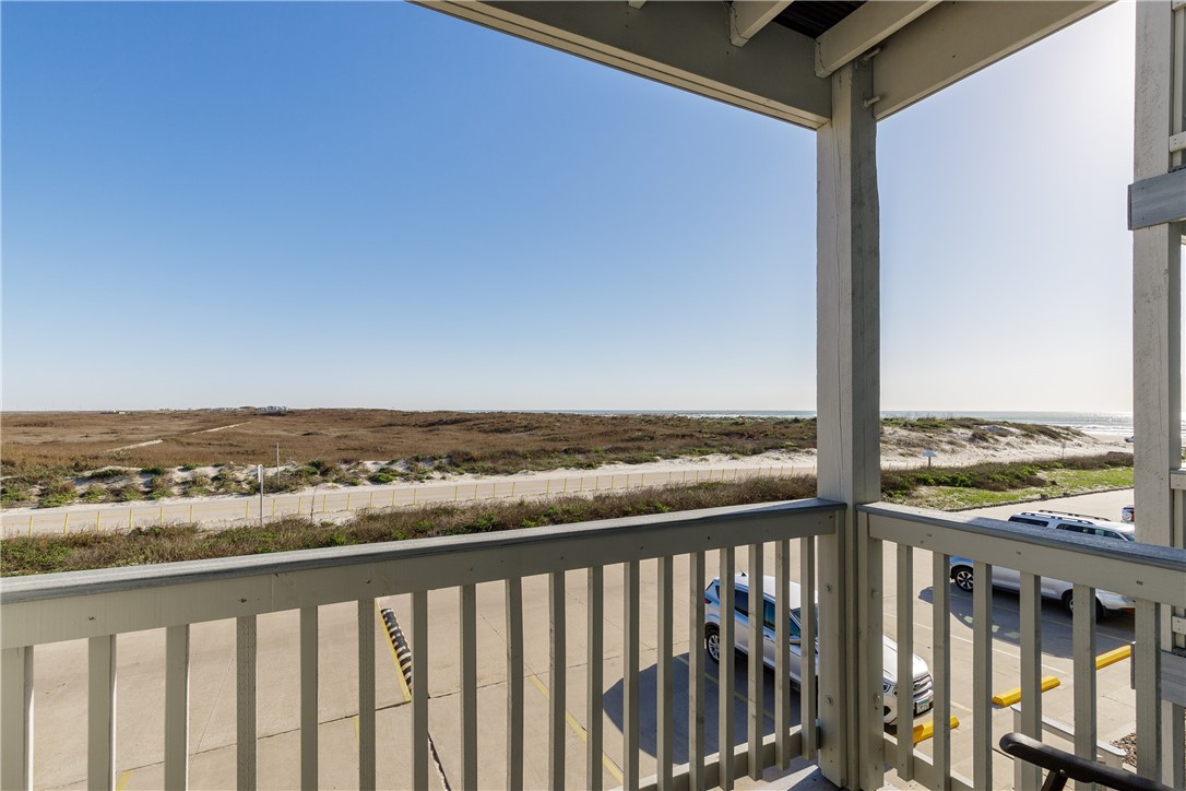 14802 Windward Dr 228 Property Photo 22