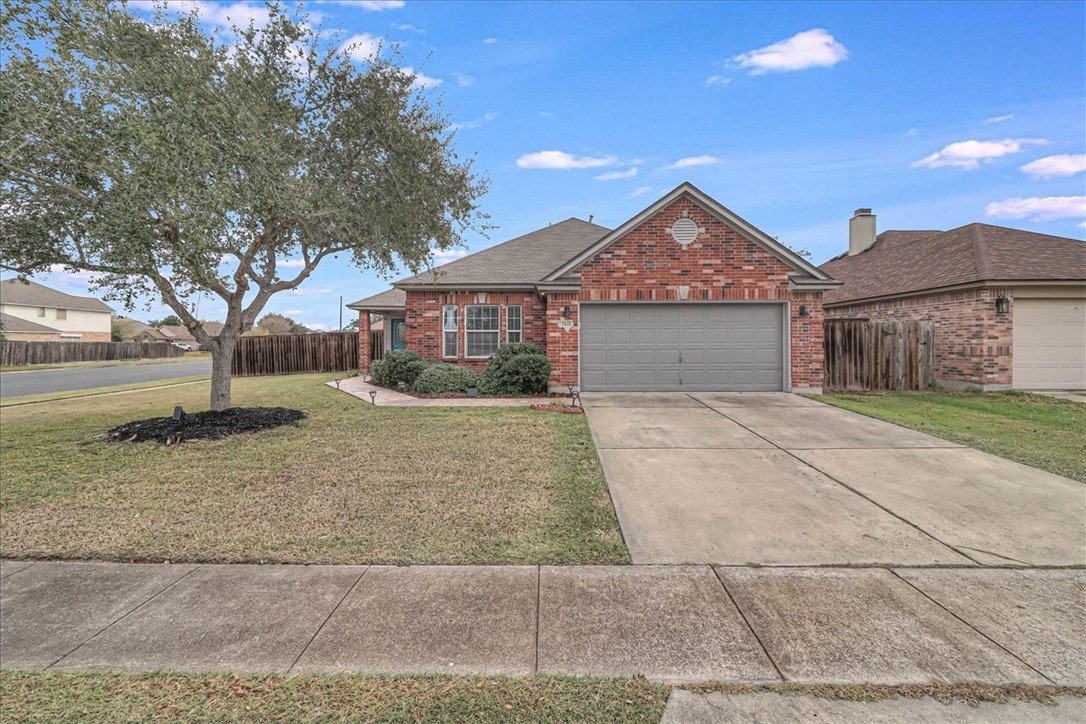 7202 Spanish Wood Dr Property Photo 7