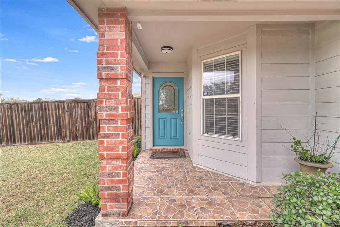 7202 Spanish Wood Dr Property Photo 8