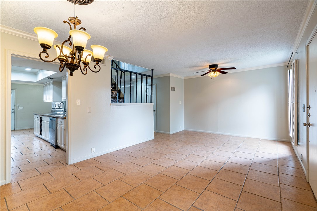8 Lake Shore Dr Property Photo 8