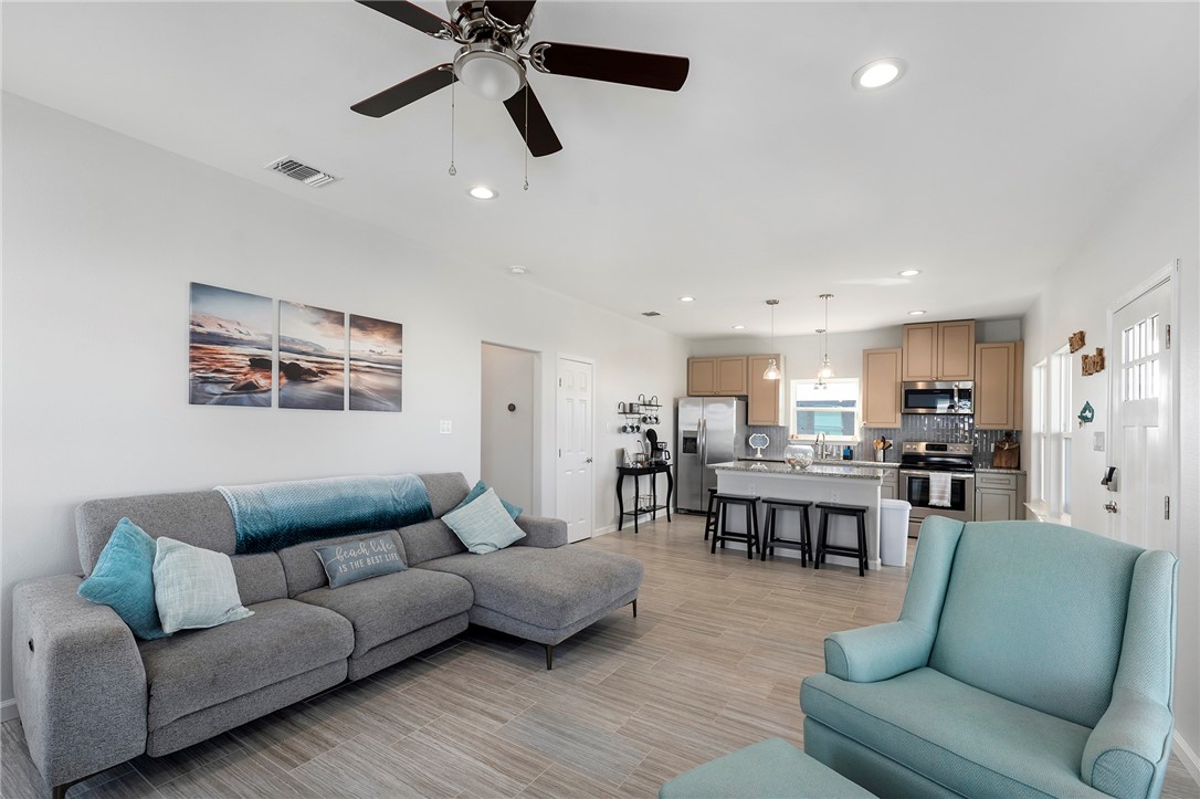 43 Copano Ridge Road Property Photo 3