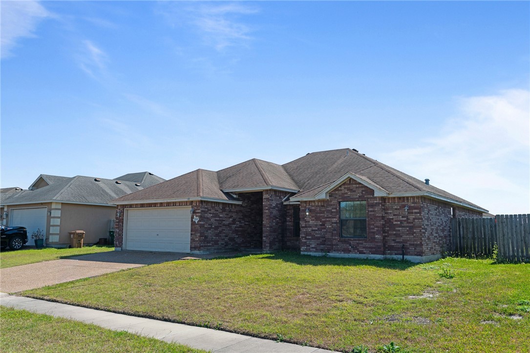 6841 King George Pl Property Photo 4