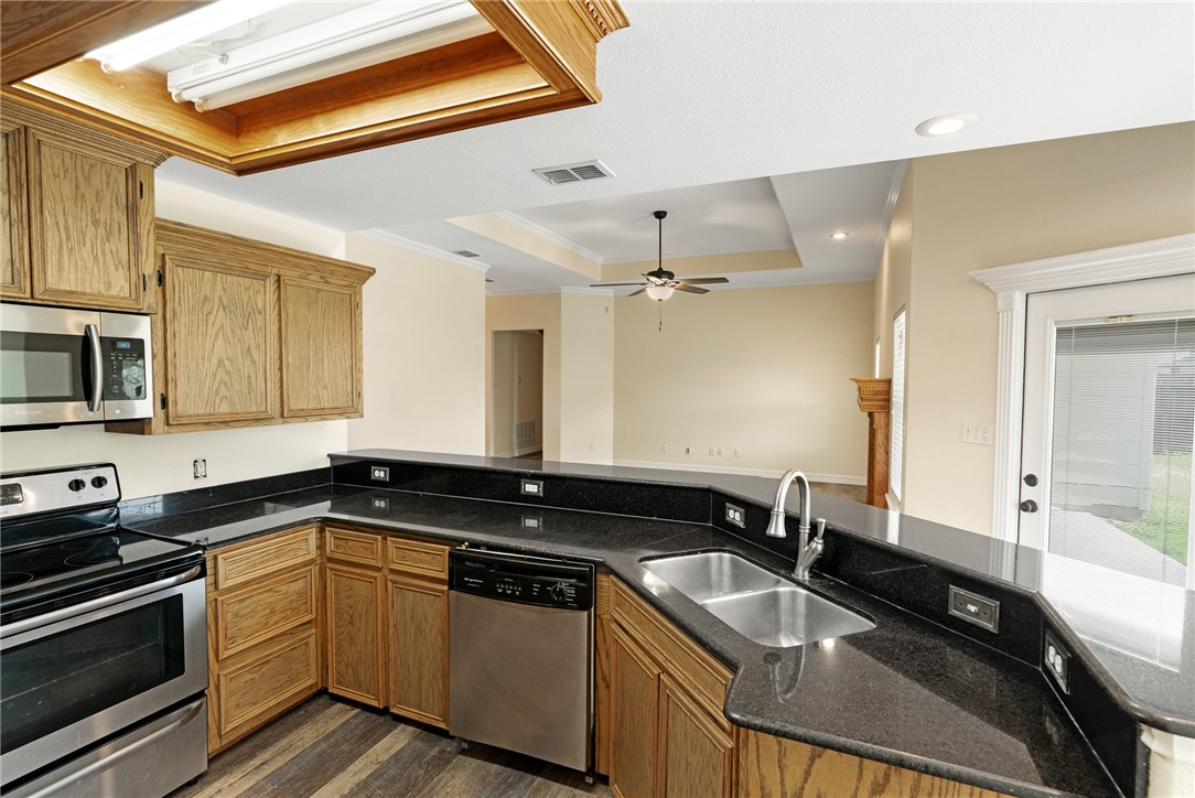 6841 King George Pl Property Photo 10